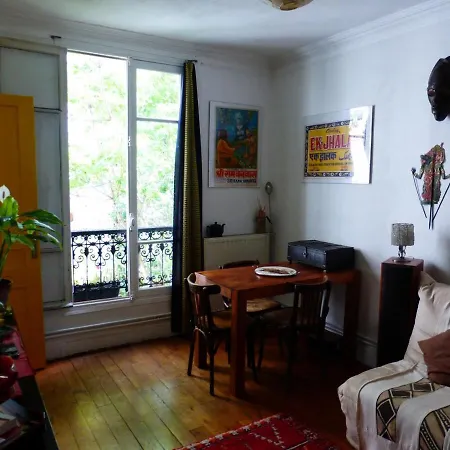 Apartment Charming Flat In Belleville Paris